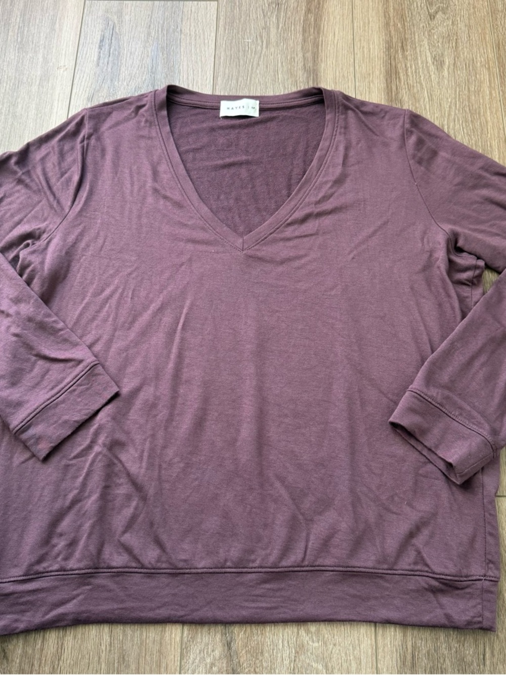 HAYES  V-Neck Long Sleeve Top in Plum XL - petite